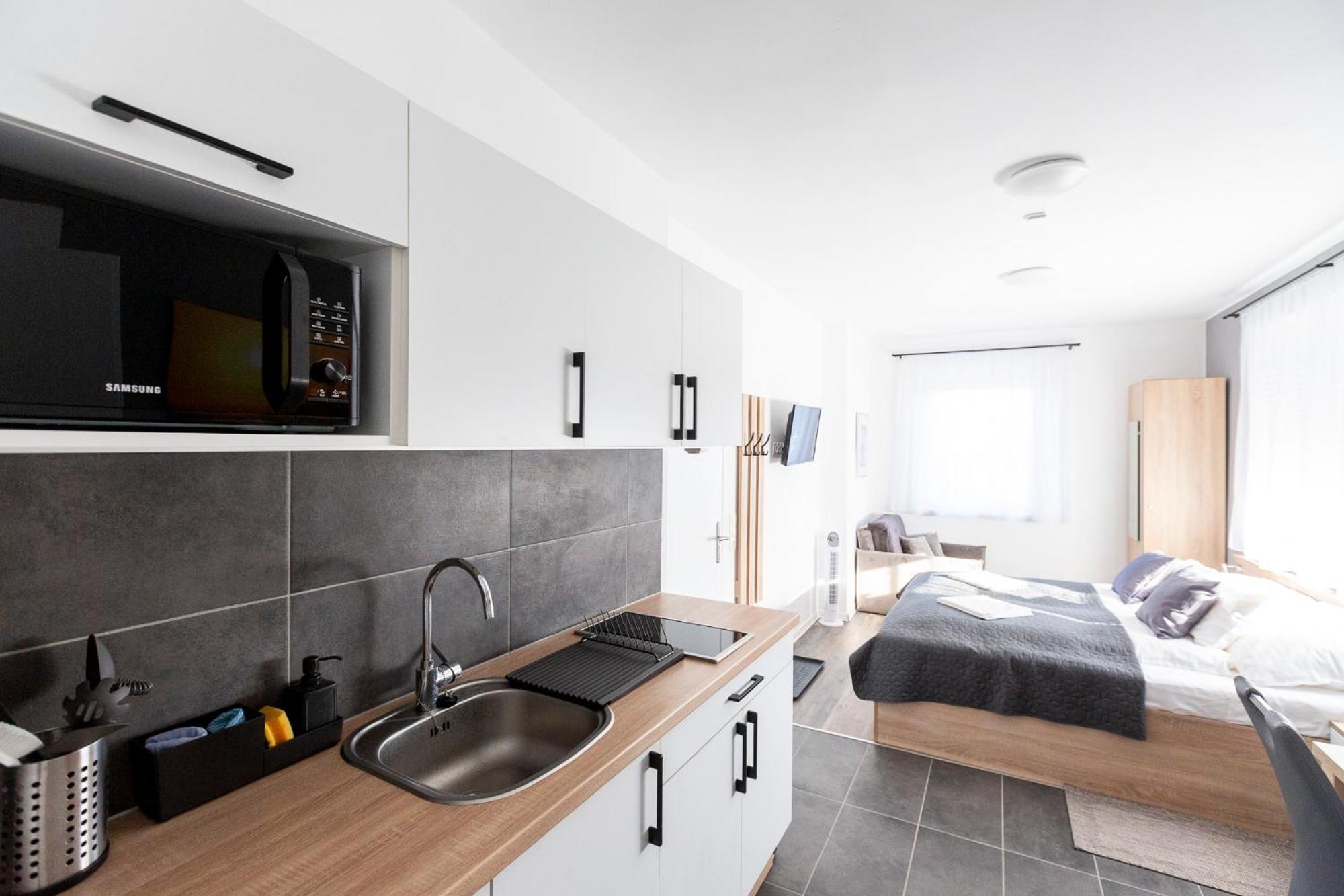 Horvath Apartman Fertőd Екстериор снимка