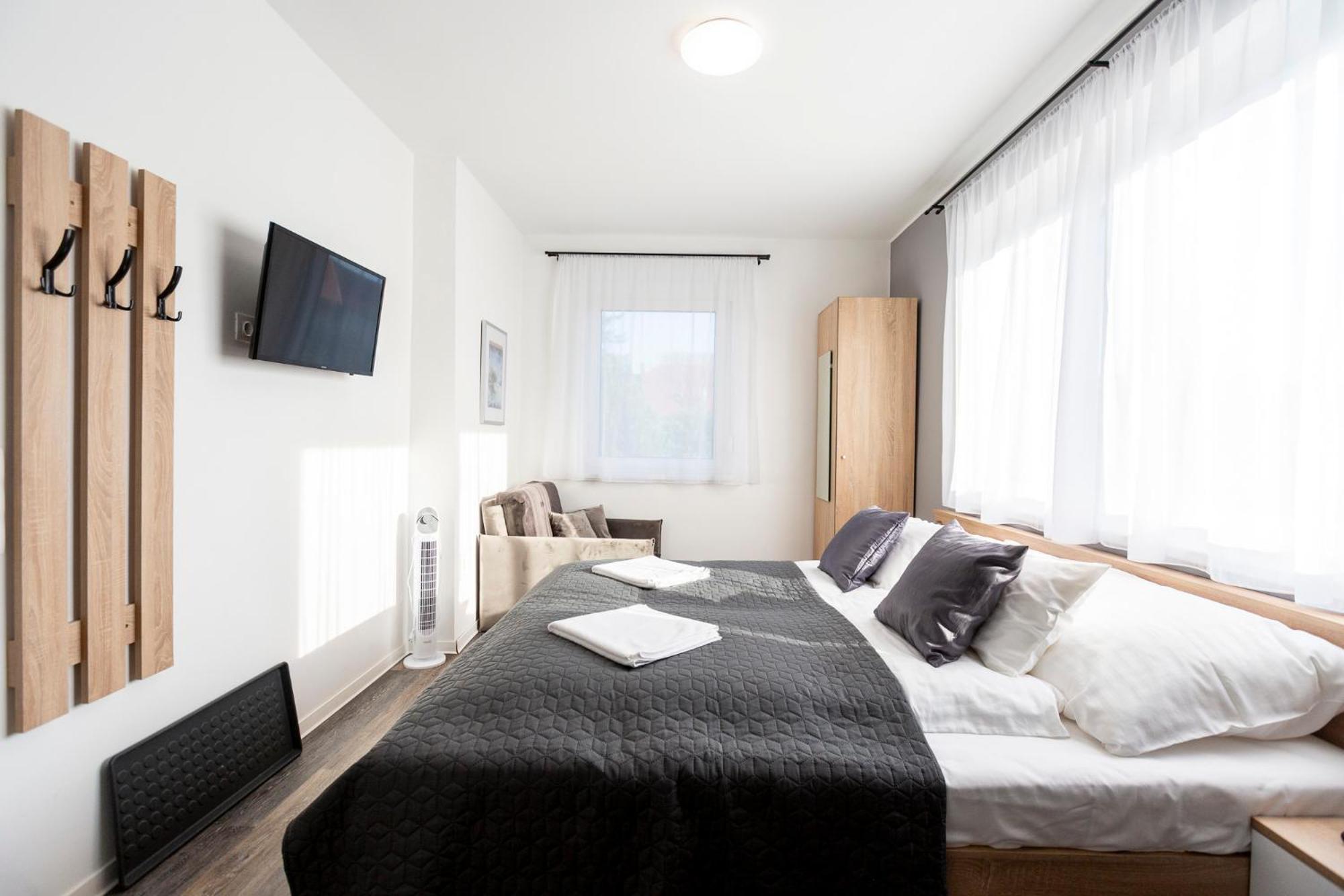 Horvath Apartman Fertőd Екстериор снимка