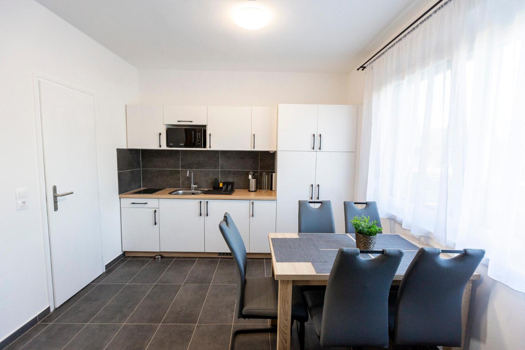 Horvath Apartman Fertőd Екстериор снимка