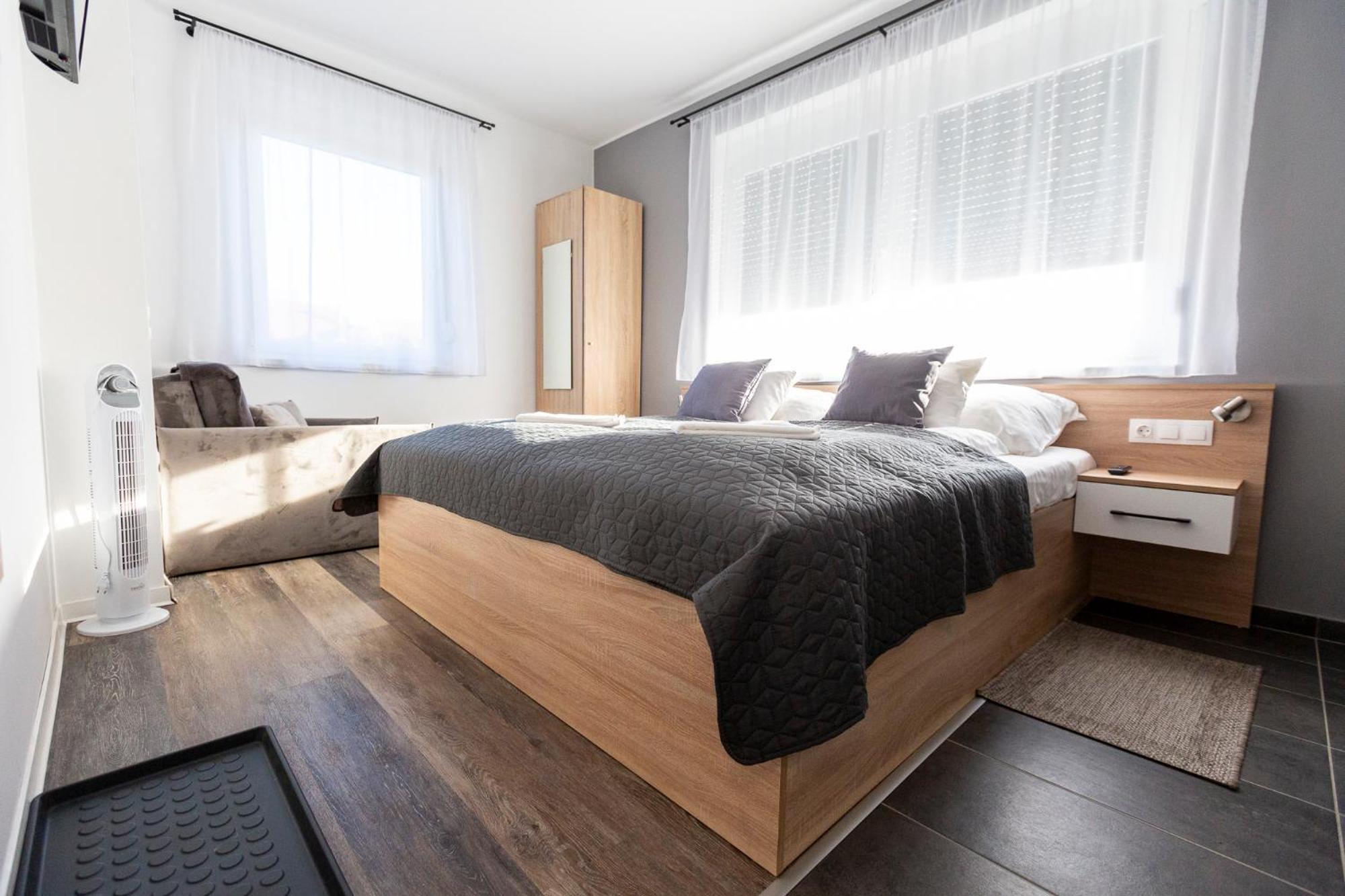 Horvath Apartman Fertőd Екстериор снимка